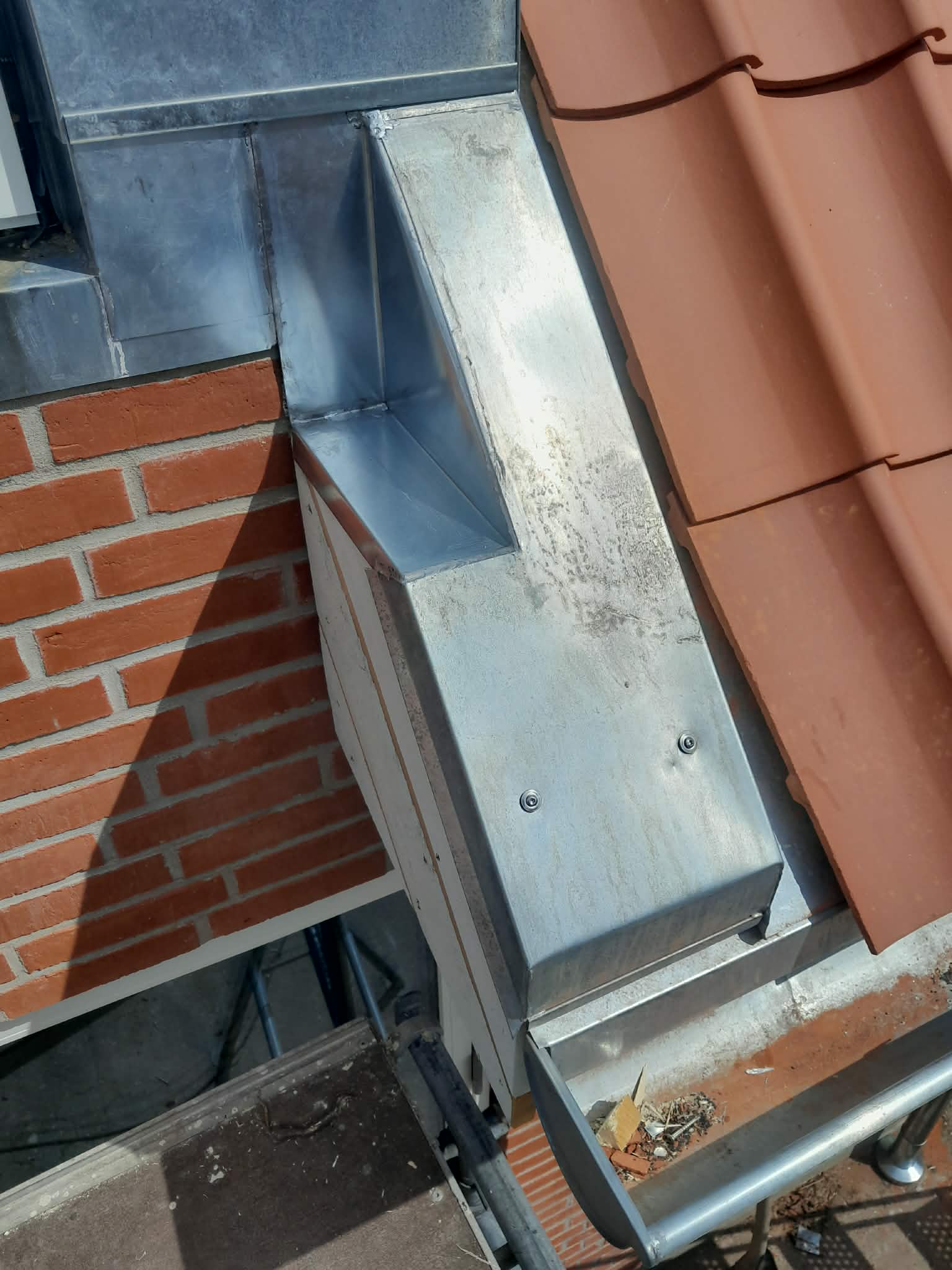 Tagarbejde udført af Tolstrup Blik — billede 9
